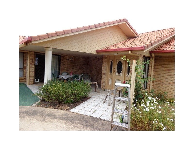 22 Kent St, Torbanlea QLD 4662