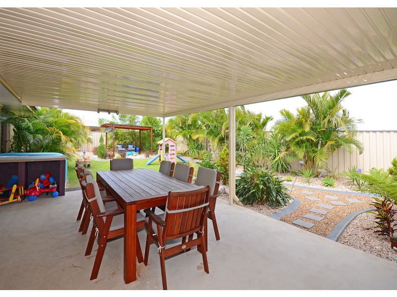 3 Nira Crt, Burrum Heads QLD 4659