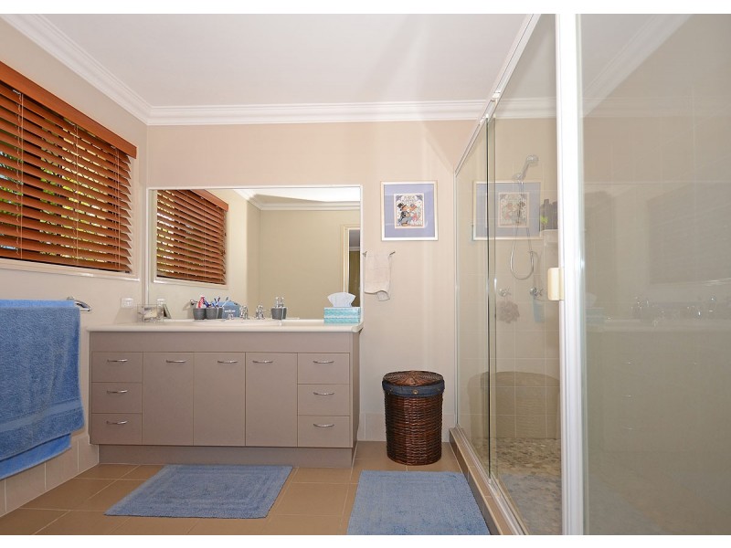 3 Nira Crt, Burrum Heads QLD 4659