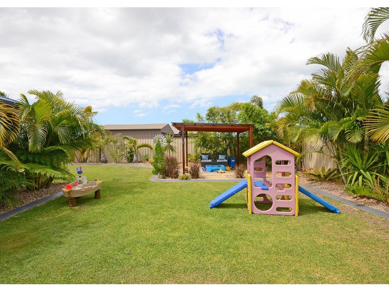 3 Nira Crt, Burrum Heads QLD 4659