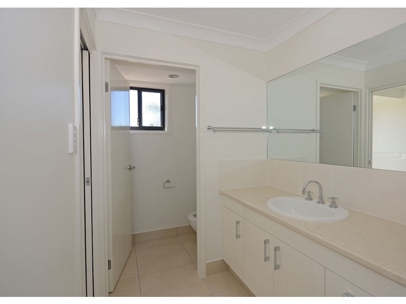 53 Barramundi Dr, Burrum Heads QLD 4659
