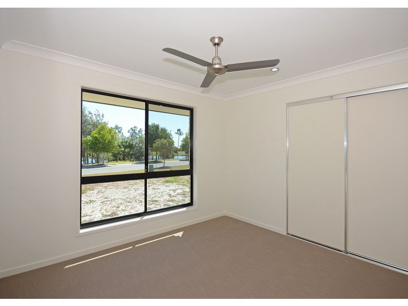 53 Barramundi Dr, Burrum Heads QLD 4659