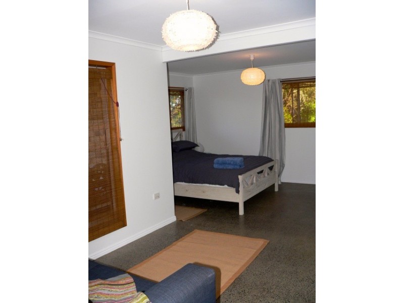 48 Beach Drive, Burrum Heads QLD 4659