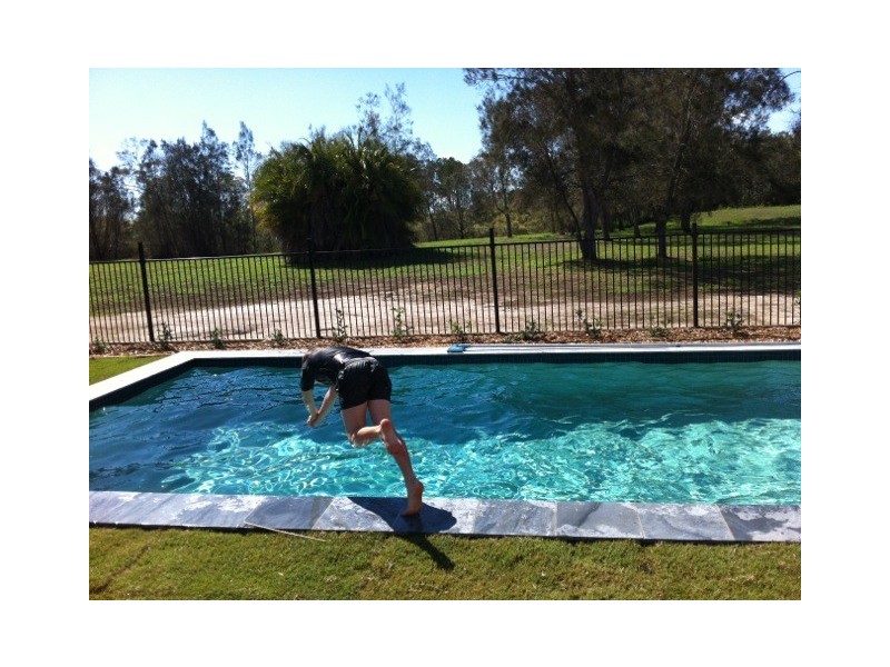 48 Beach Drive, Burrum Heads QLD 4659