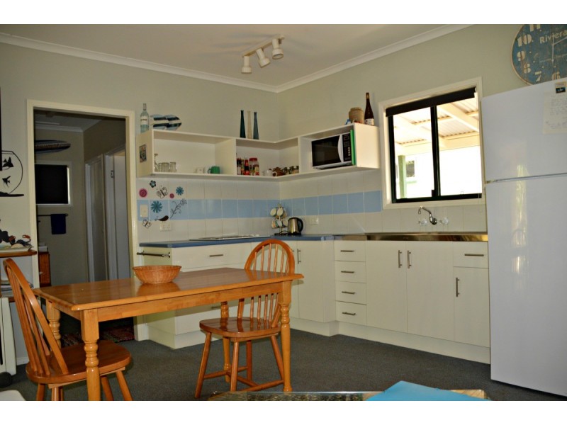 92 Burrum Street, Burrum Heads QLD 4659