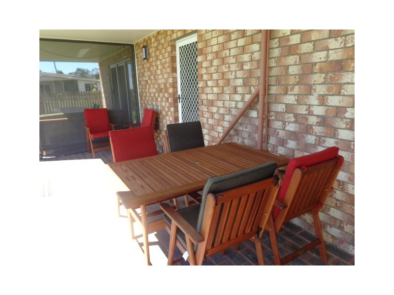 6 Burrum Street, Burrum Heads QLD 4659