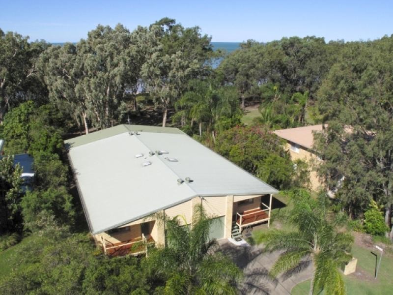 Unit 2/122 Burrum Street, Burrum Heads QLD 4659