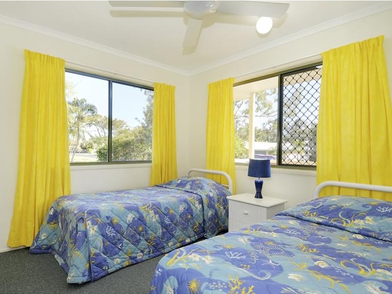 Unit 2/122 Burrum Street, Burrum Heads QLD 4659