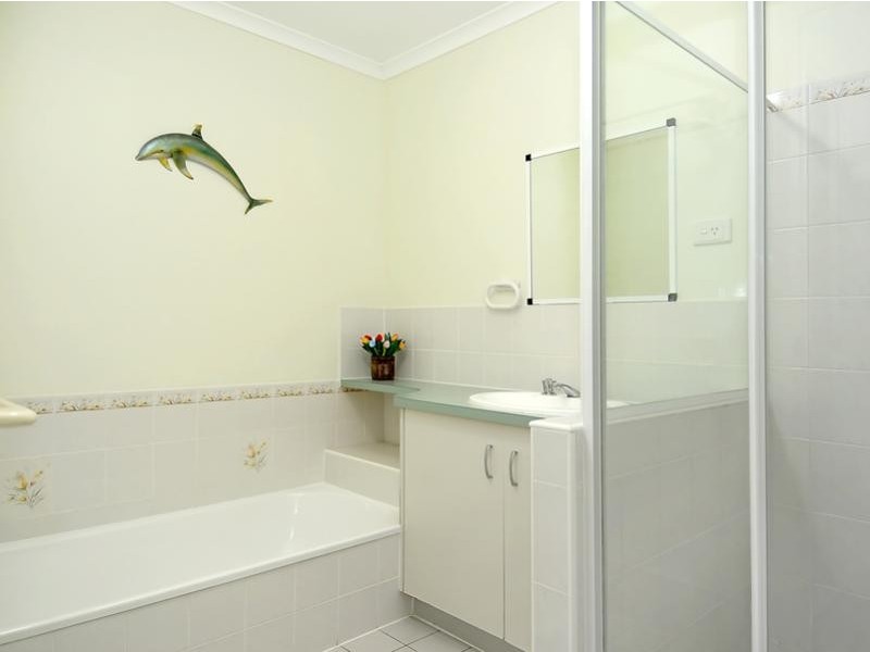 Unit 2/122 Burrum Street, Burrum Heads QLD 4659