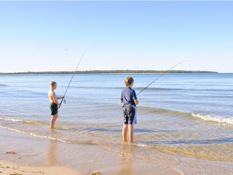 Unit 2/122 Burrum Street, Burrum Heads QLD 4659