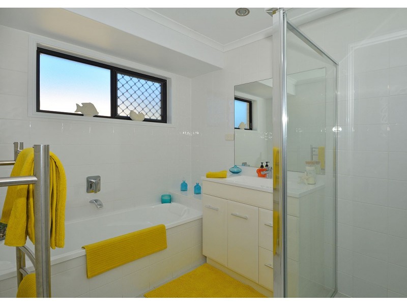 22 Elboz Court, Burrum Heads QLD 4659