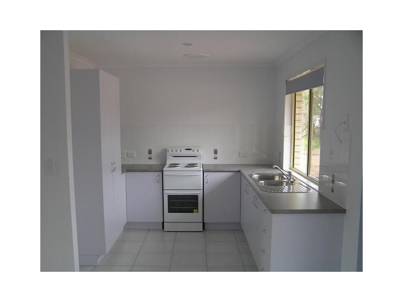 33 Ranch Park Drive, Pacific Haven QLD 4659