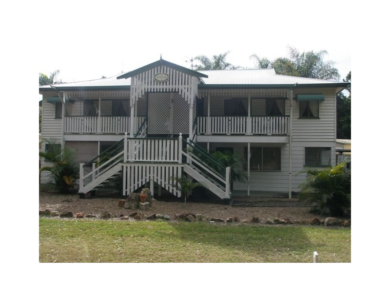 3 kingfisher parade, Toogoom QLD 4655
