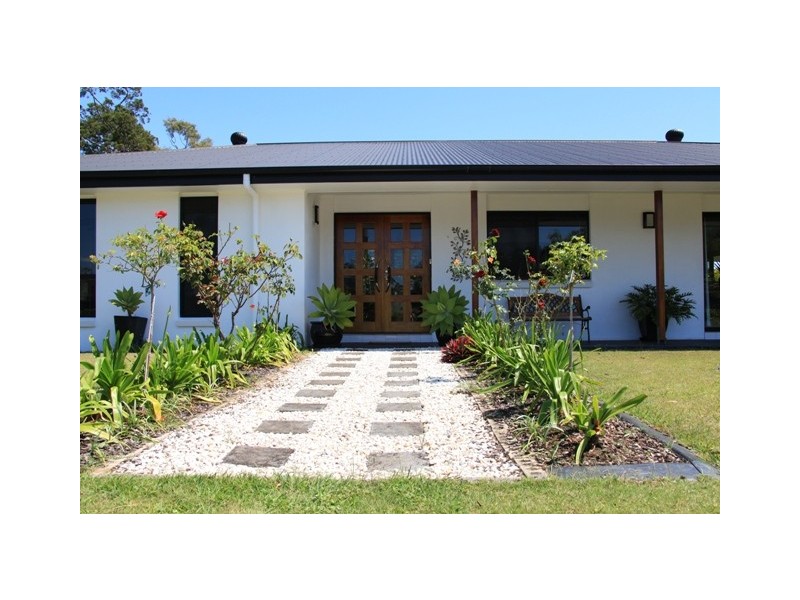 2 Treeview Road, Toogoom QLD 4655