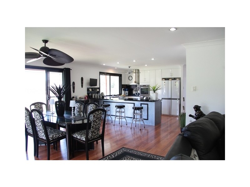2 Treeview Road, Toogoom QLD 4655