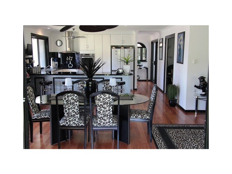 2 Treeview Road, Toogoom QLD 4655
