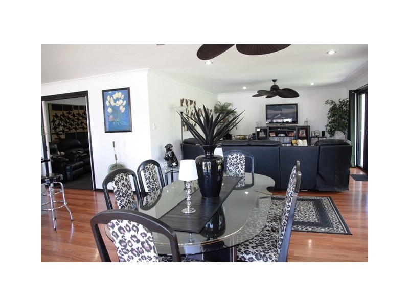 2 Treeview Road, Toogoom QLD 4655
