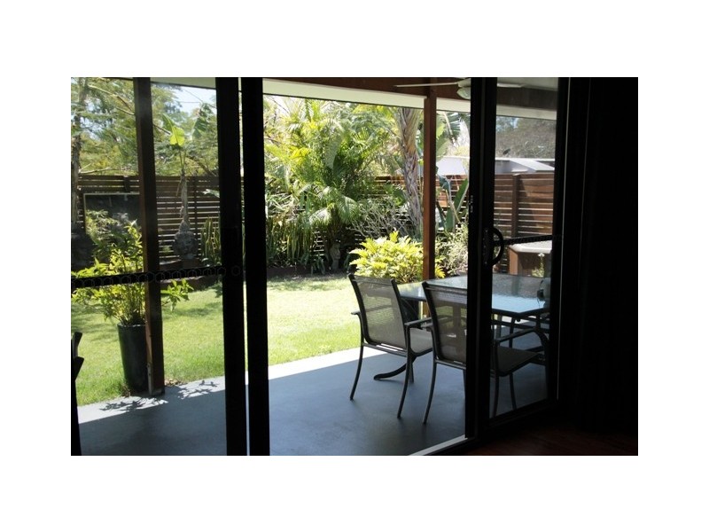 2 Treeview Road, Toogoom QLD 4655