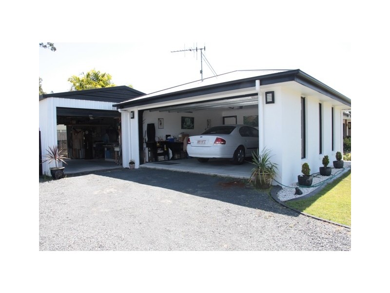 2 Treeview Road, Toogoom QLD 4655