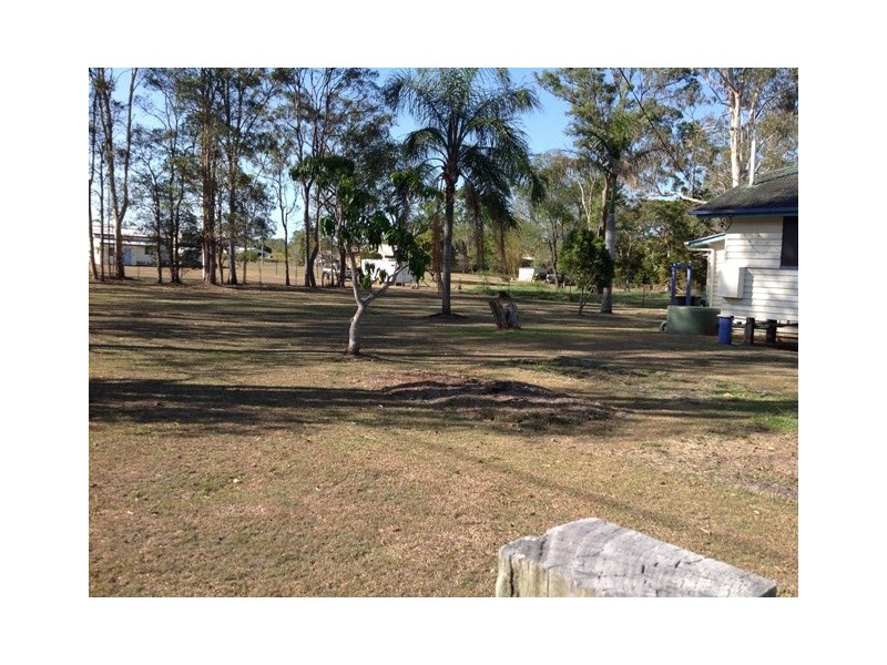 37 East Street, Howard QLD 4659