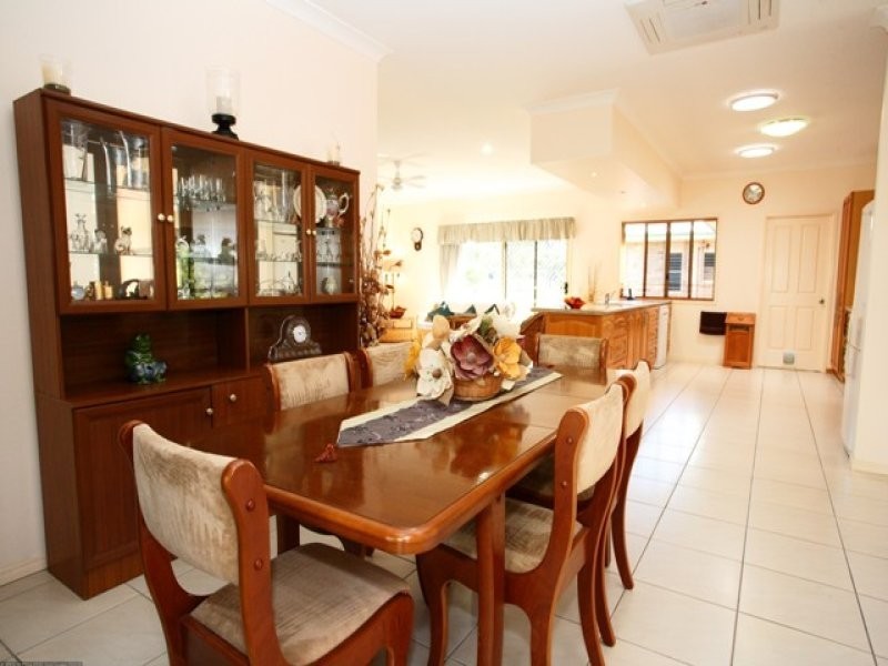 27 Oakes Drive, Burrum Heads QLD 4659