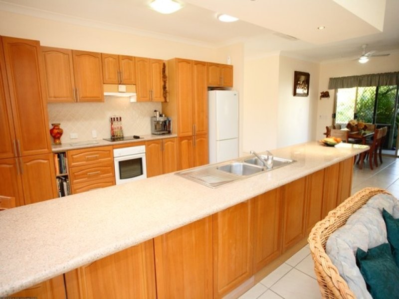 27 Oakes Drive, Burrum Heads QLD 4659