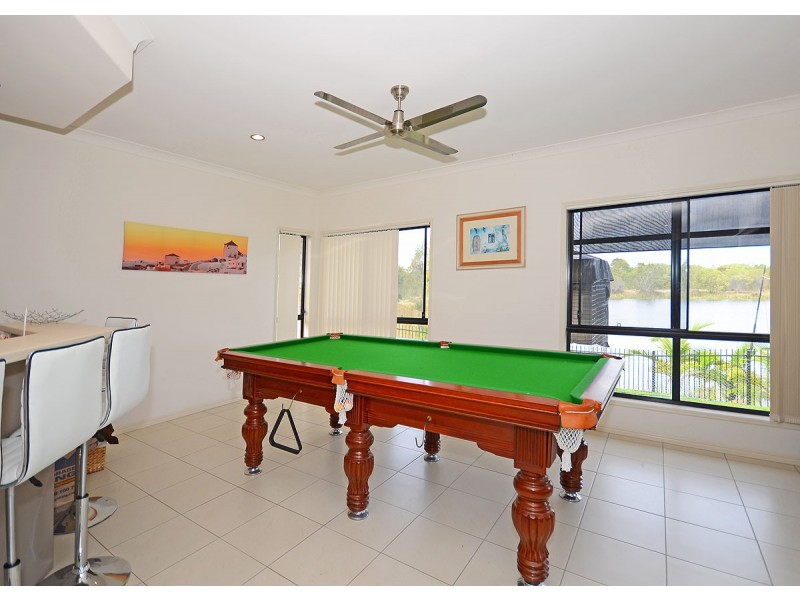 61 Beach Drive, Burrum Heads QLD 4659