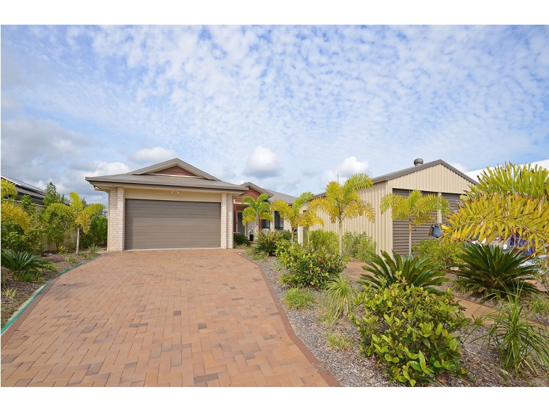 61 Beach Drive, Burrum Heads QLD 4659
