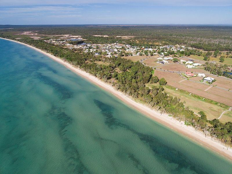 90 Barramundi Drive, Burrum Heads QLD 4659