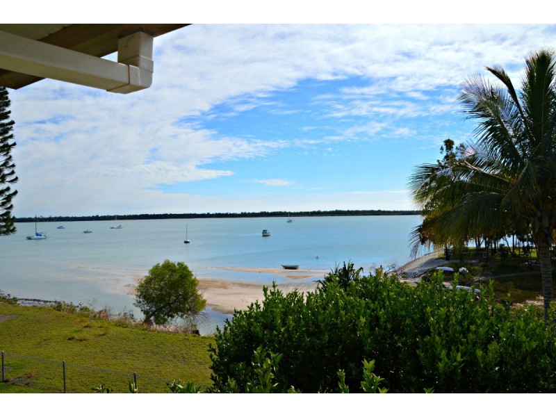 68 Riverview Drive, Burrum Heads QLD 4659