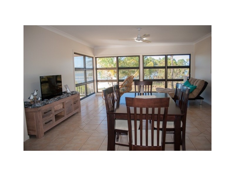68 Riverview Drive, Burrum Heads QLD 4659