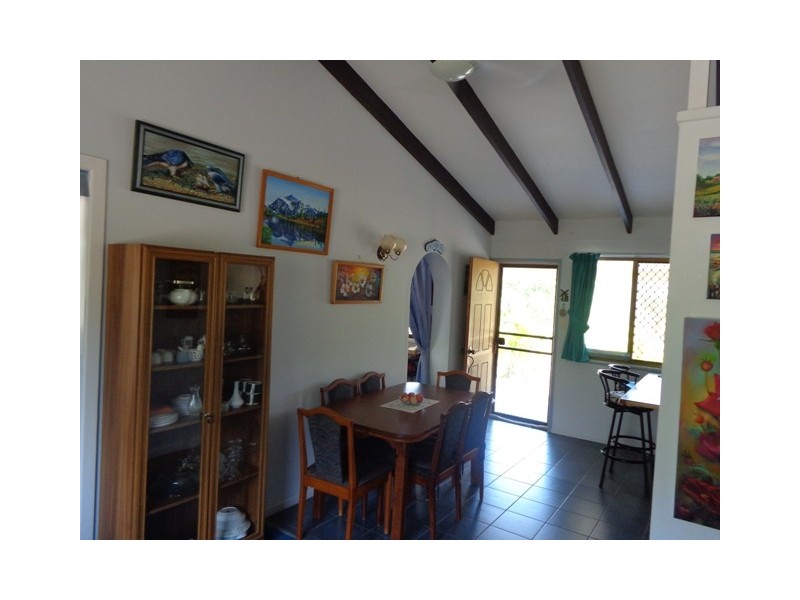 31 Raintree Av, Burrum Heads QLD 4659