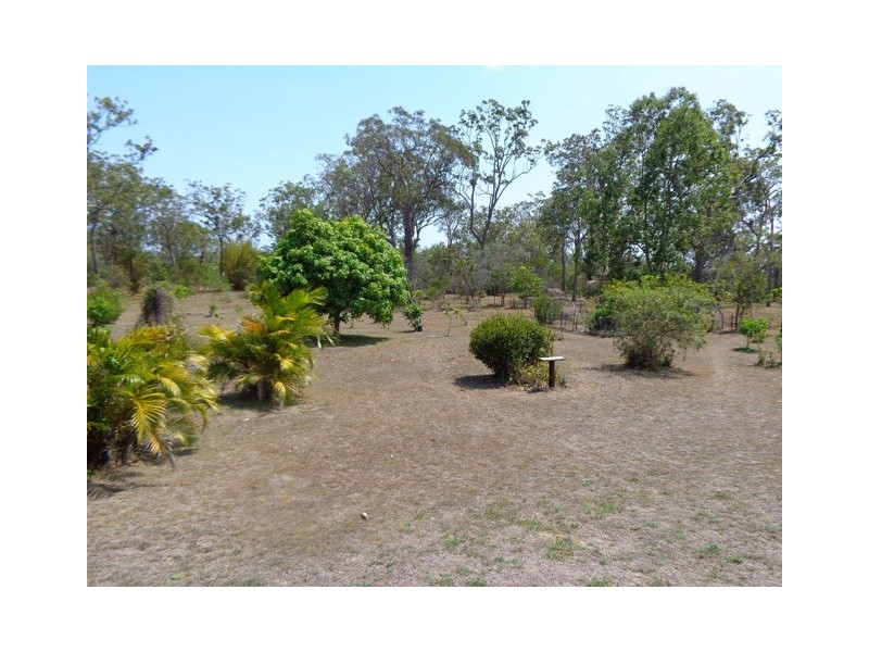 31 Raintree Av, Burrum Heads QLD 4659