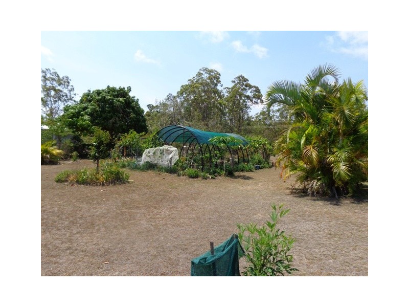 31 Raintree Av, Burrum Heads QLD 4659