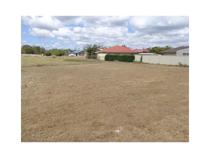 22 Warringal Ct, Burrum Heads QLD 4659