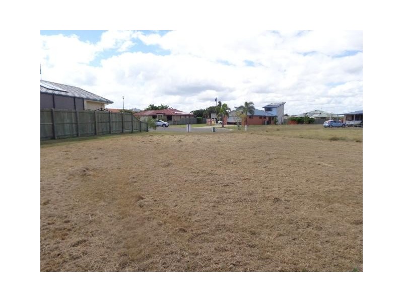 22 Warringal Ct, Burrum Heads QLD 4659