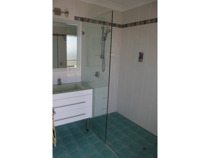 62 Kingfisher Pde, Toogoom QLD 4655