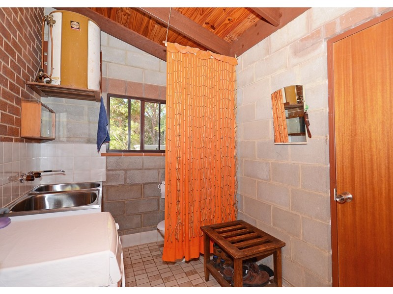 15 Island Close, Pacific Haven QLD 4659