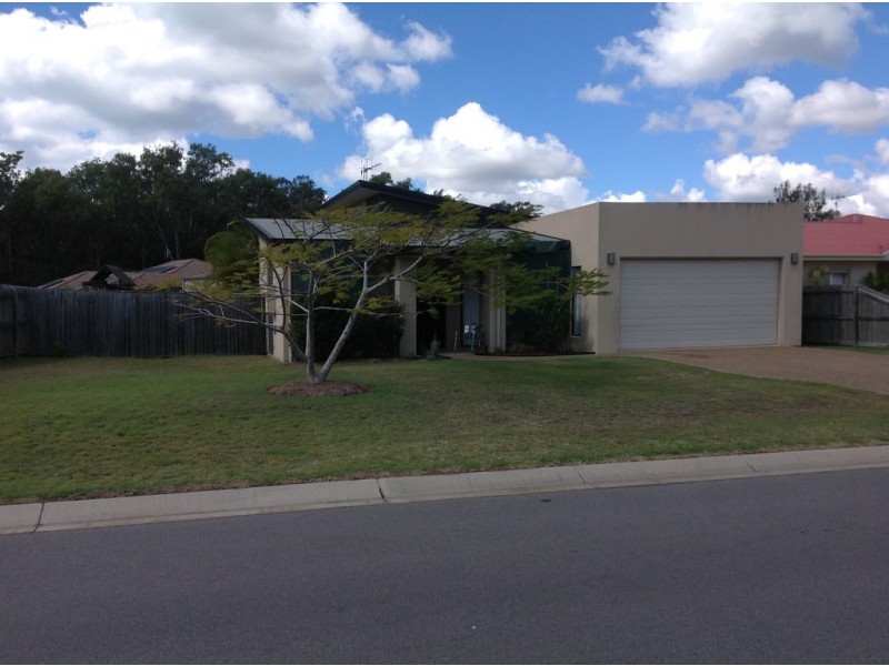 4 Oyster Court, Toogoom QLD 4655