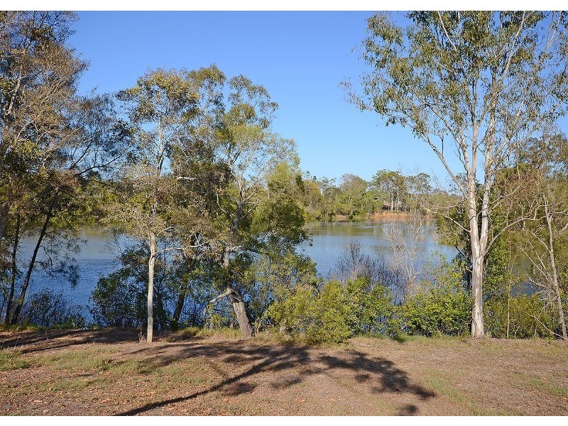 38 Charles Ave, Burrum Heads QLD 4659