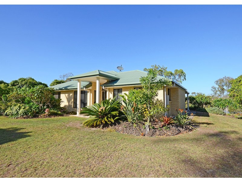 38 Charles Ave, Burrum Heads QLD 4659
