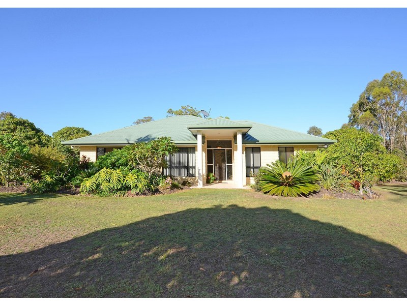 38 Charles Ave, Burrum Heads QLD 4659
