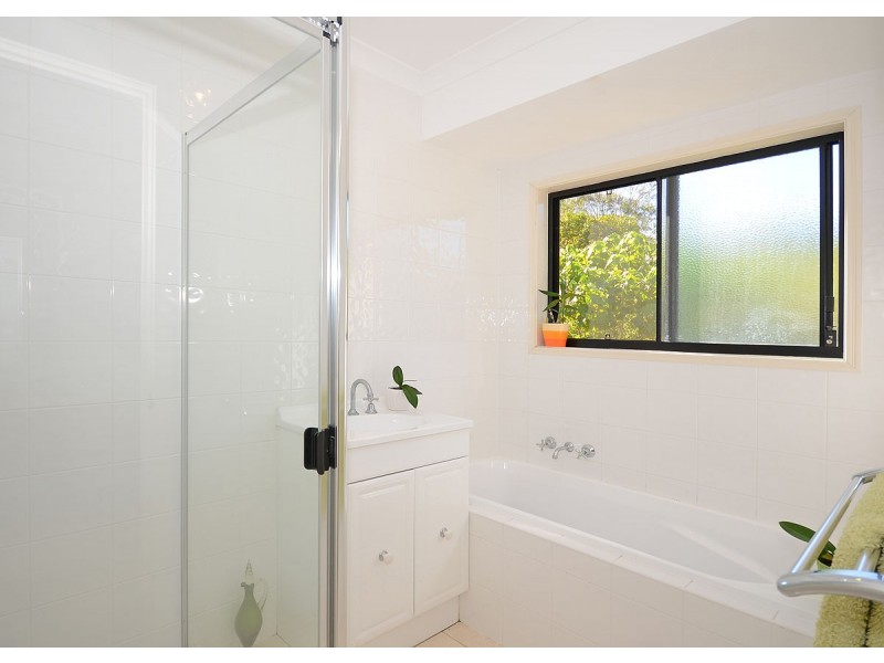 38 Charles Ave, Burrum Heads QLD 4659