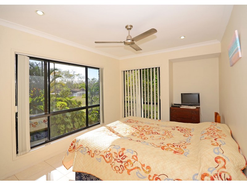38 Charles Ave, Burrum Heads QLD 4659