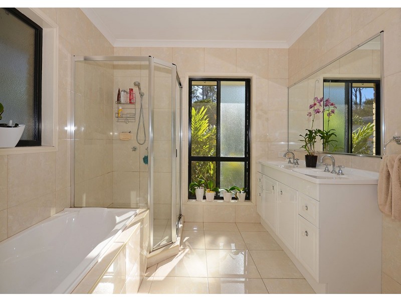 38 Charles Ave, Burrum Heads QLD 4659