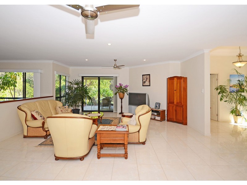 38 Charles Ave, Burrum Heads QLD 4659