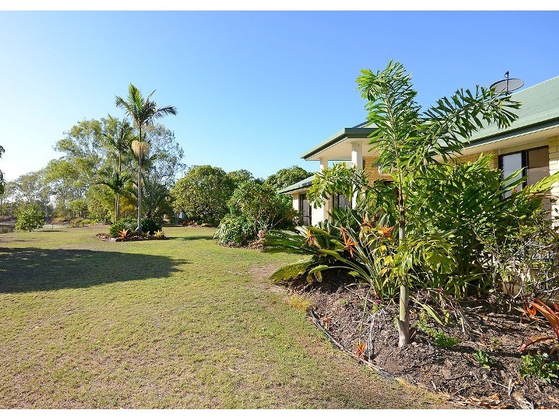 38 Charles Ave, Burrum Heads QLD 4659