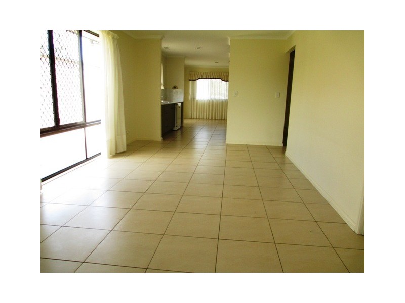 5 Annie St, Howard QLD 4659