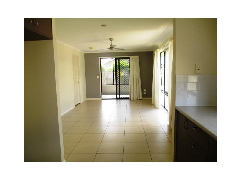 5 Annie St, Howard QLD 4659