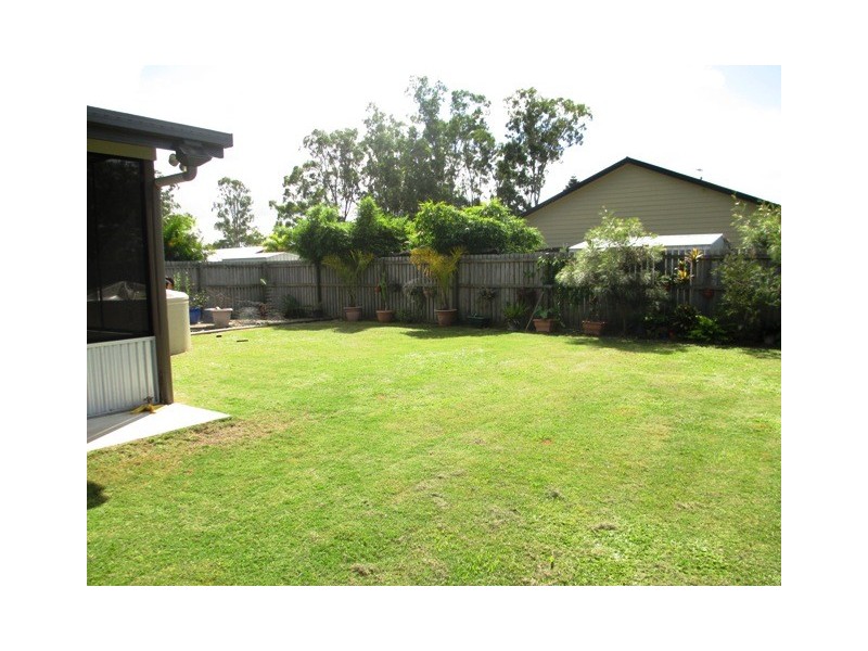5 Annie St, Howard QLD 4659